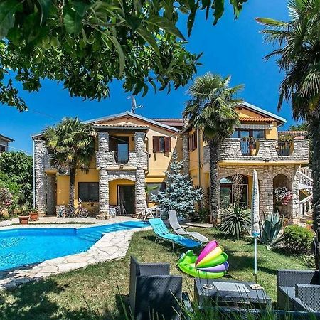 Villa Zara Лижнян Экстерьер фото
