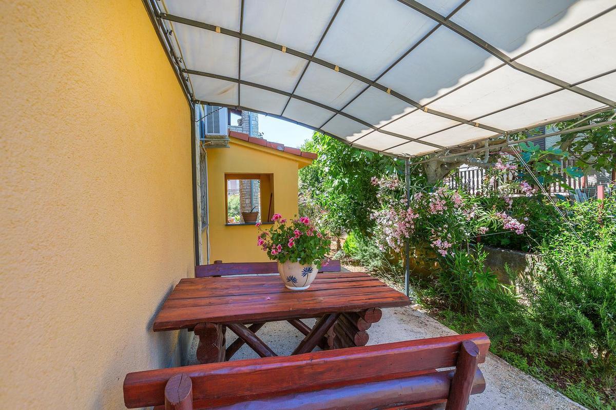 Villa Zara Лижнян Экстерьер фото