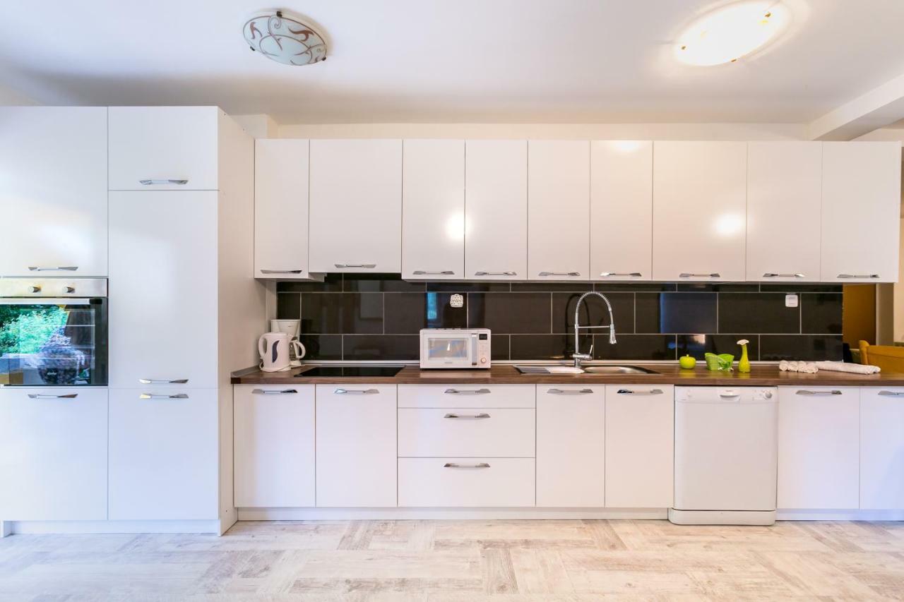 Villa Zara Лижнян Экстерьер фото
